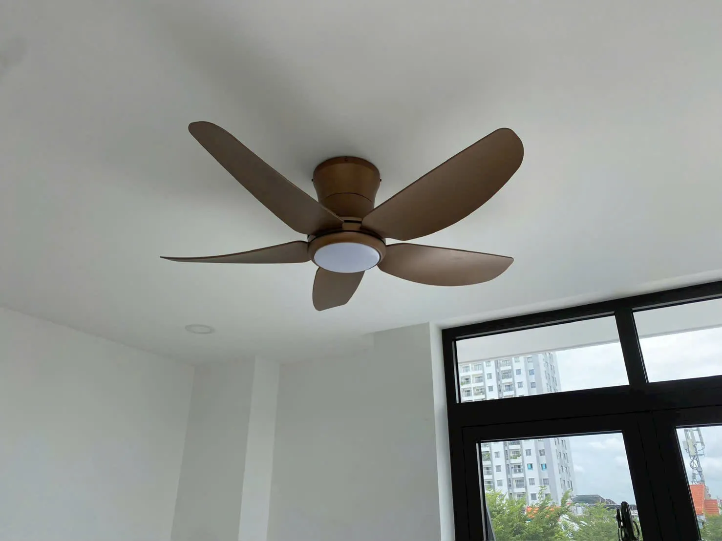 quạt trần cho căn hộ quận 2